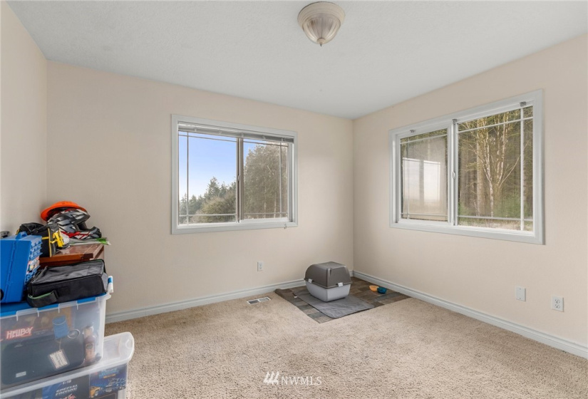 211 8 Guiberson, Winlock, Washington 98596, 4 Bedrooms Bedrooms, ,3 BathroomsBathrooms,Residential,For Sale,Guiberson,NWM1880398