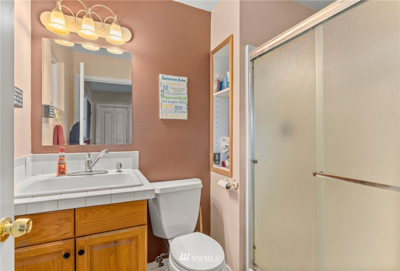 211 8 Guiberson, Winlock, Washington 98596, 4 Bedrooms Bedrooms, ,3 BathroomsBathrooms,Residential,For Sale,Guiberson,NWM1880398