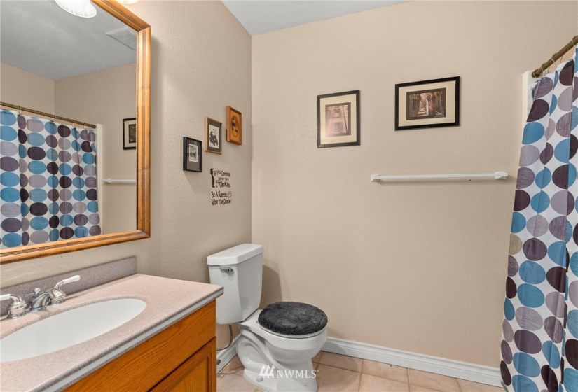 211 8 Guiberson, Winlock, Washington 98596, 4 Bedrooms Bedrooms, ,3 BathroomsBathrooms,Residential,For Sale,Guiberson,NWM1880398