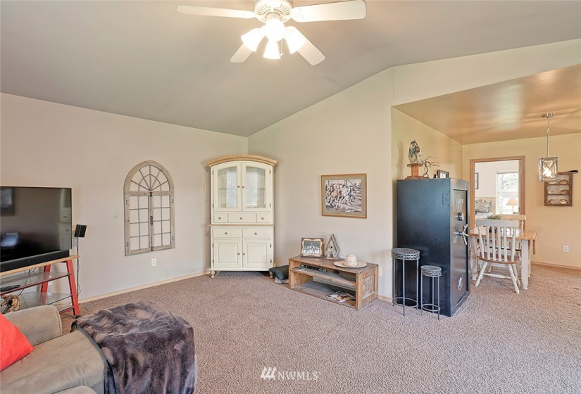 25619 25619 Florence Acres, Monroe, Washington 98272, 3 Bedrooms Bedrooms, ,2 BathroomsBathrooms,Residential,For Sale,25619 Florence Acres,NWM1883460