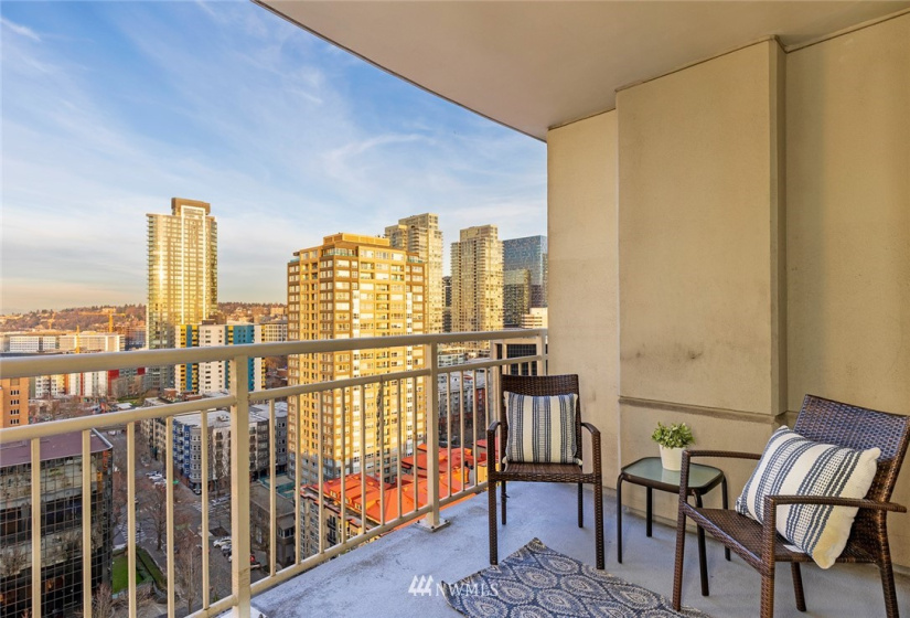 2600 2nd, Seattle, Washington 98121, 3 Bedrooms Bedrooms, ,2 BathroomsBathrooms,Residential,For Sale,Seattle Heights,2nd,NWM1881397