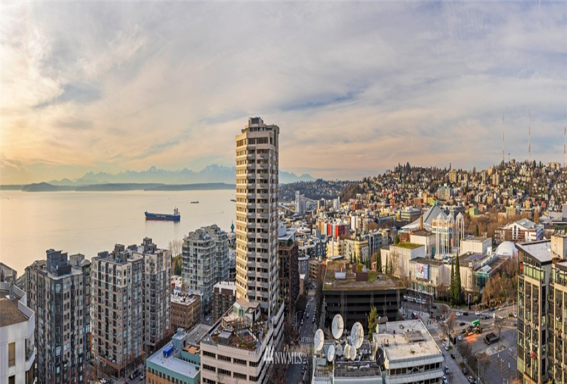 2600 2nd, Seattle, Washington 98121, 3 Bedrooms Bedrooms, ,2 BathroomsBathrooms,Residential,For Sale,Seattle Heights,2nd,NWM1881397