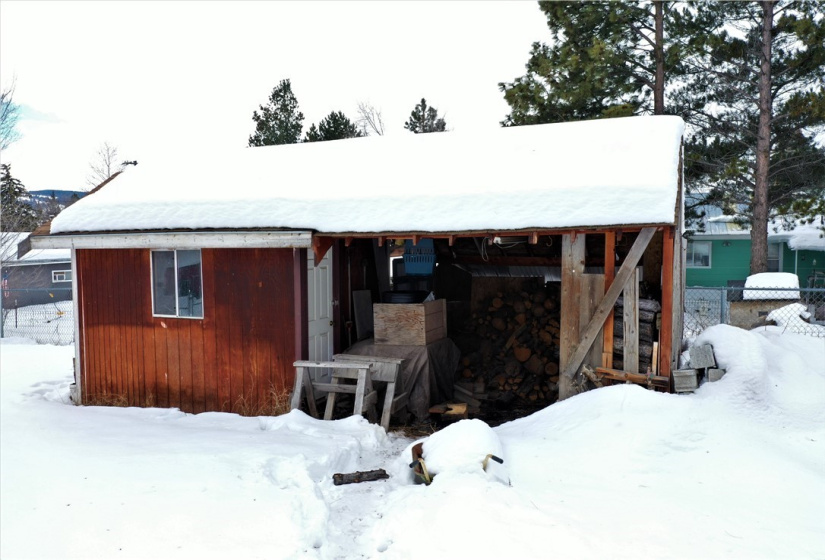 320 Franklin, Waterville, Washington 98858, 4 Bedrooms Bedrooms, ,1 BathroomBathrooms,Residential,For Sale,Greens 1st Addition,Franklin,NWM1884241