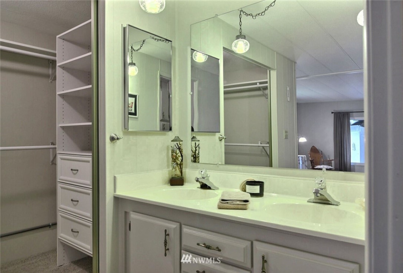 3702 Hunt, Gig Harbor, Washington 98335, 2 Bedrooms Bedrooms, ,1 BathroomBathrooms,Manufactured In Park,For Sale,Hunt,NWM1884177