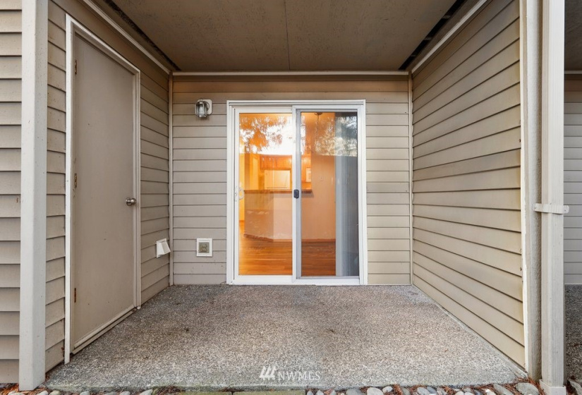 1009 112th, Everett, Washington 98208, 3 Bedrooms Bedrooms, ,1 BathroomBathrooms,Residential,For Sale,Camlyn Condo,112th,NWM1883171