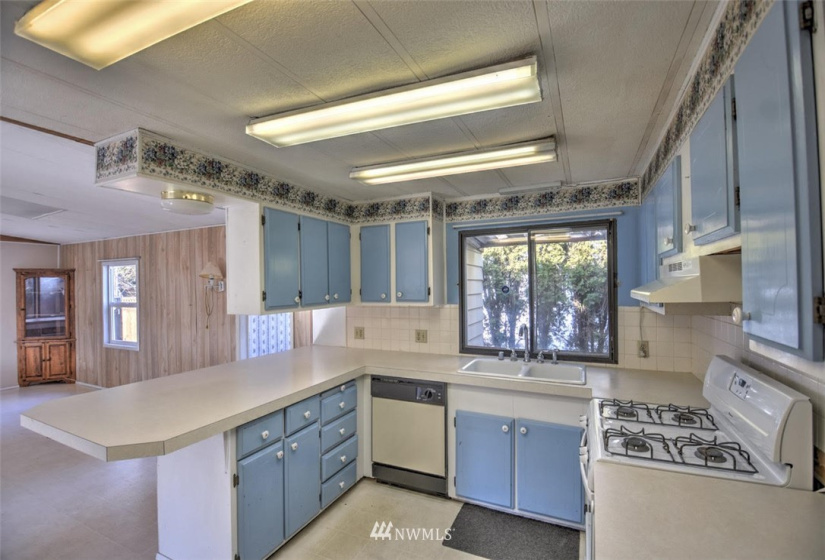 5510 Asotin, Lacey, Washington 98503, 3 Bedrooms Bedrooms, ,2 BathroomsBathrooms,Manufactured In Park,For Sale,Asotin,NWM1883887