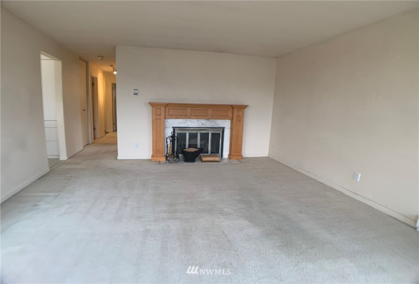 2219 Eastlake, Seattle, Washington 98102, 2 Bedrooms Bedrooms, ,Residential Lease,For Rent,Eastlake,NWM1884282