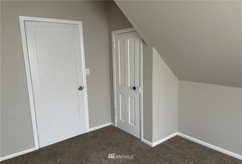 414 11th, Hoquiam, Washington 98550, 3 Bedrooms Bedrooms, ,2 BathroomsBathrooms,Residential,For Sale,Hoq Cor,11th,NWM1879577