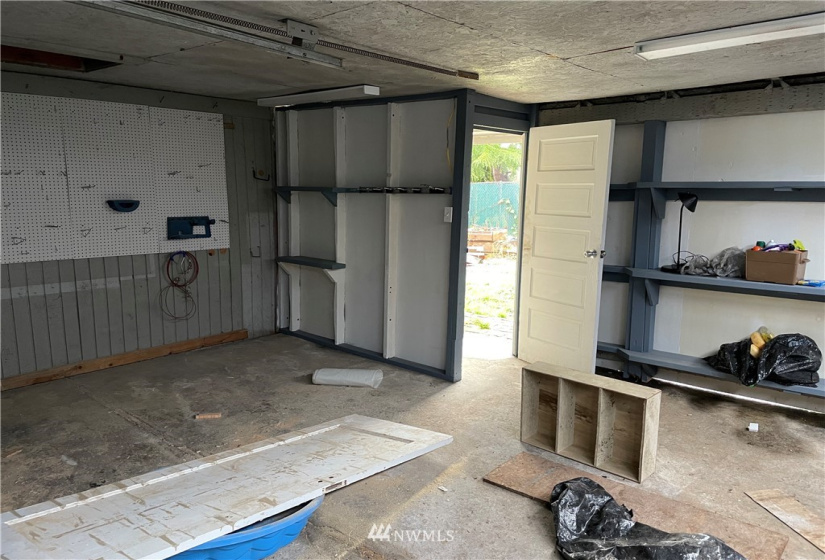 414 11th, Hoquiam, Washington 98550, 3 Bedrooms Bedrooms, ,2 BathroomsBathrooms,Residential,For Sale,Hoq Cor,11th,NWM1879577