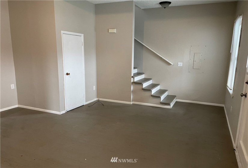 414 11th, Hoquiam, Washington 98550, 3 Bedrooms Bedrooms, ,2 BathroomsBathrooms,Residential,For Sale,Hoq Cor,11th,NWM1879577