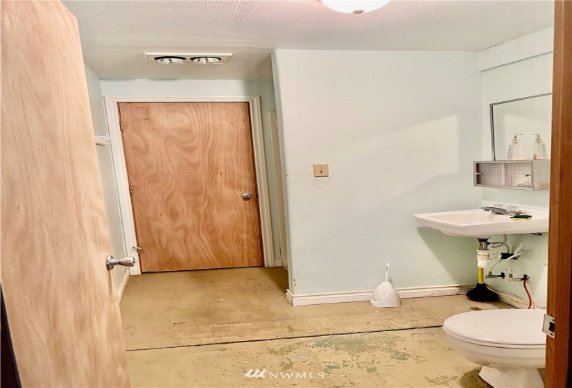 2208 41st place, Seaview, Washington 98644, 3 Bedrooms Bedrooms, ,2 BathroomsBathrooms,Residential,For Sale,41st place,NWM1878885