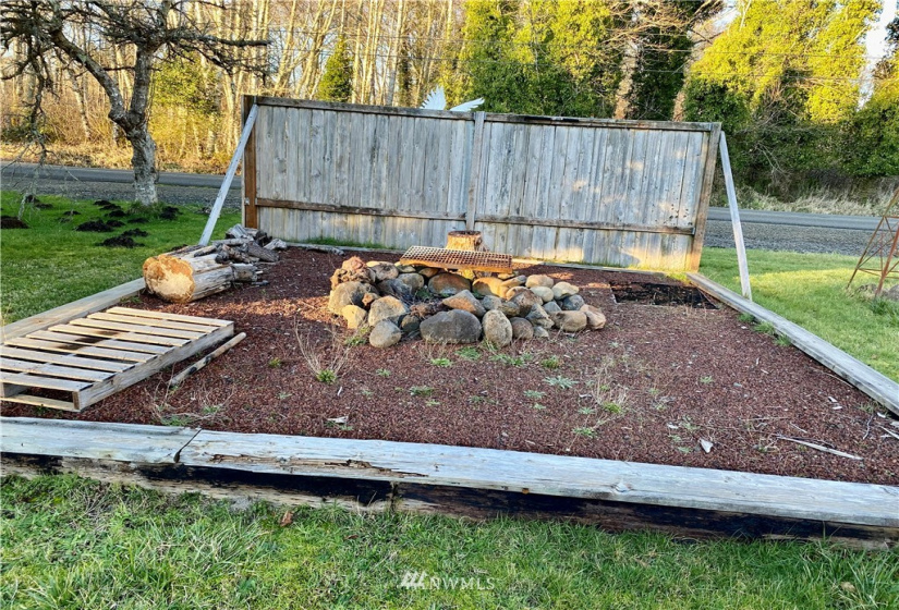 2208 41st place, Seaview, Washington 98644, 3 Bedrooms Bedrooms, ,2 BathroomsBathrooms,Residential,For Sale,41st place,NWM1878885