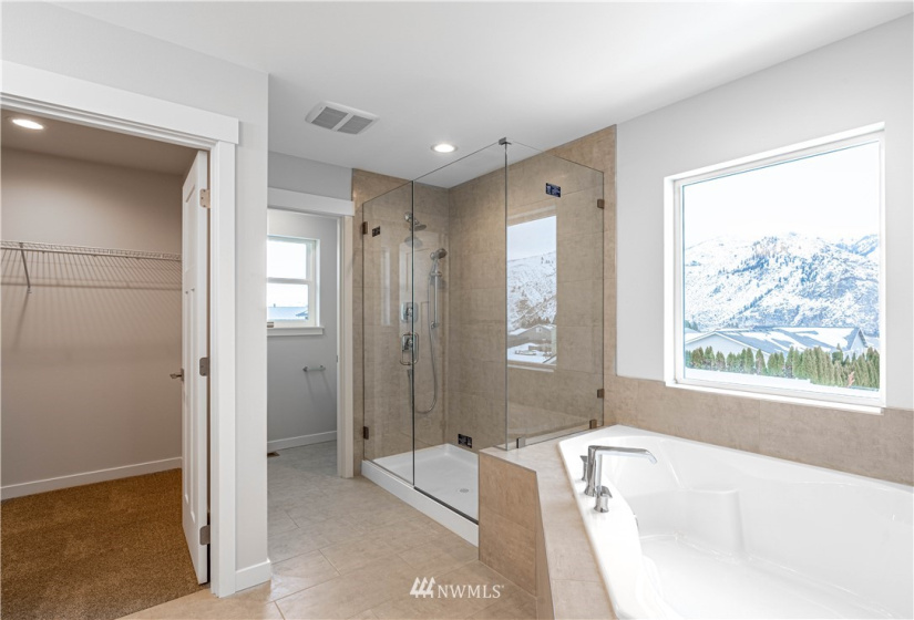 1002 Crest Loop, Entiat, Washington 98822, 4 Bedrooms Bedrooms, ,2 BathroomsBathrooms,Residential,For Sale,Crest Loop,NWM1884365