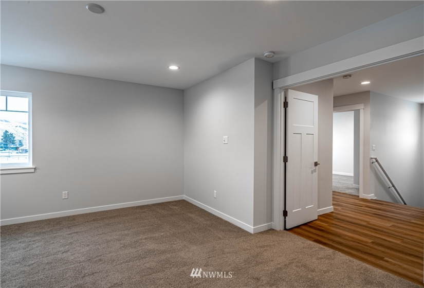 1002 Crest Loop, Entiat, Washington 98822, 4 Bedrooms Bedrooms, ,2 BathroomsBathrooms,Residential,For Sale,Crest Loop,NWM1884365