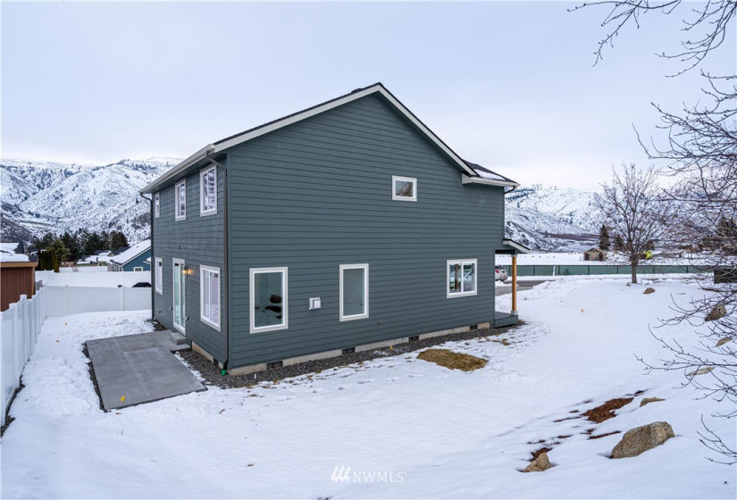 1002 Crest Loop, Entiat, Washington 98822, 4 Bedrooms Bedrooms, ,2 BathroomsBathrooms,Residential,For Sale,Crest Loop,NWM1884365