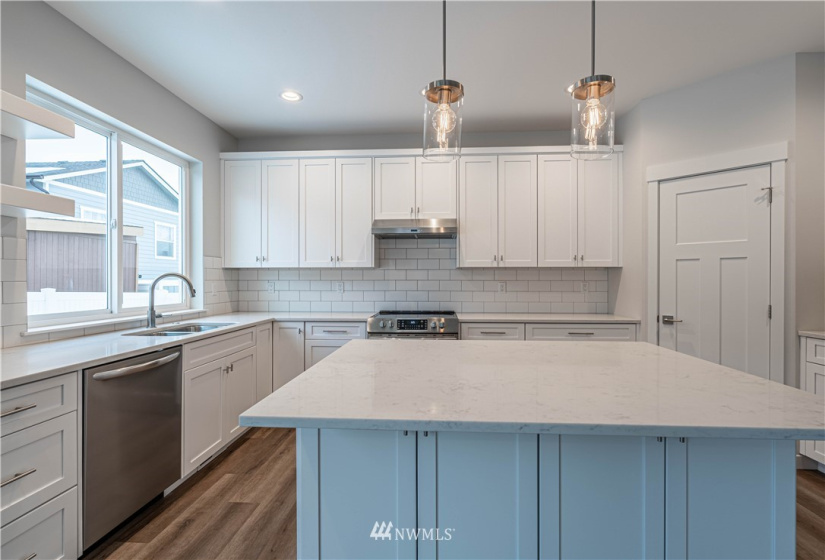 1002 Crest Loop, Entiat, Washington 98822, 4 Bedrooms Bedrooms, ,2 BathroomsBathrooms,Residential,For Sale,Crest Loop,NWM1884365