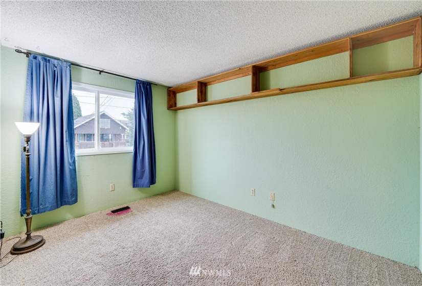 1314 6th, Anacortes, Washington 98221, 5 Bedrooms Bedrooms, ,2 BathroomsBathrooms,Residential,For Sale,6th,NWM1883976