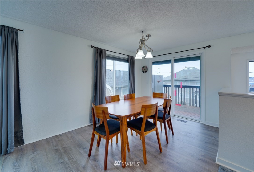 1314 6th, Anacortes, Washington 98221, 5 Bedrooms Bedrooms, ,2 BathroomsBathrooms,Residential,For Sale,6th,NWM1883976