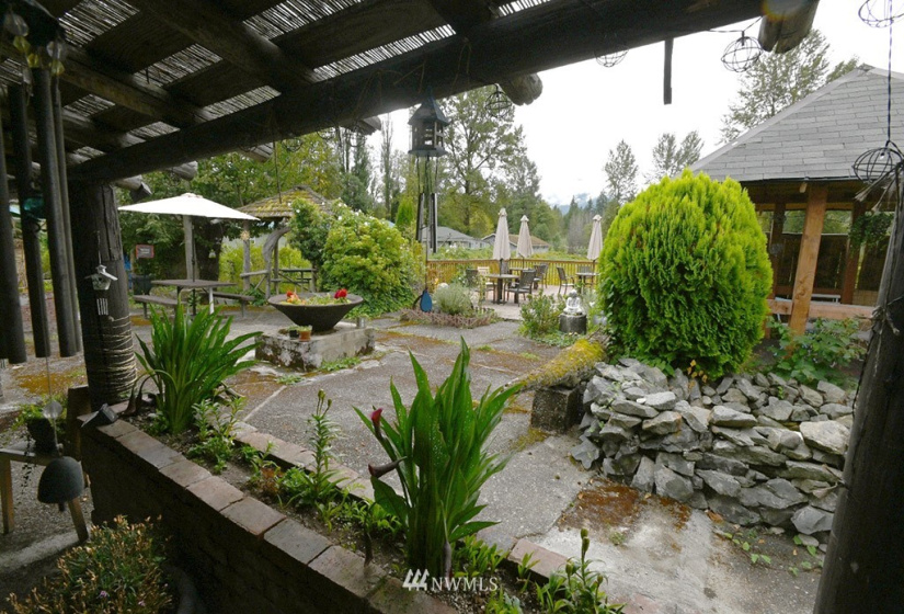 44618 & 44628 State Route 20, Concrete, Washington 98237, ,Commercial Sale,For Sale,State Route 20,NWM1883293