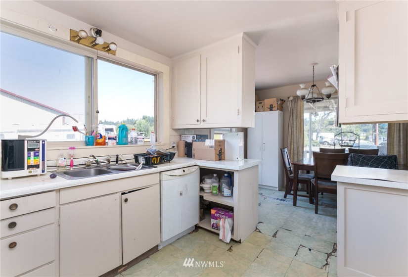 2401 Old Hwy 99 South, Mount Vernon, Washington 98273, ,Commercial Sale,For Sale,Old Hwy 99 South,NWM1884484