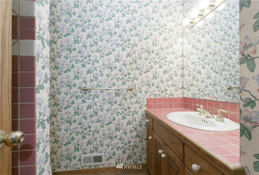 5652 Gap, Outlook, Washington 98938, 5 Bedrooms Bedrooms, ,3 BathroomsBathrooms,Residential,For Sale,Gap,NWM1884347