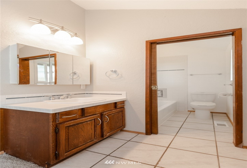 4502 Park, Gig Harbor, Washington 98335, 4 Bedrooms Bedrooms, ,3 BathroomsBathrooms,Residential,For Sale,Wollochet Heights Estates,Park,NWM1884452