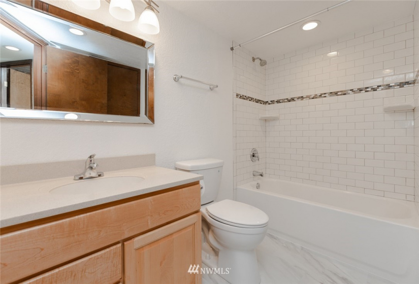 4502 Park, Gig Harbor, Washington 98335, 4 Bedrooms Bedrooms, ,3 BathroomsBathrooms,Residential,For Sale,Wollochet Heights Estates,Park,NWM1884452