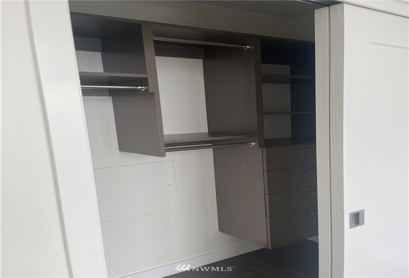 2510 6th, Seattle, Washington 98121, 1 Bedroom Bedrooms, ,1 BathroomBathrooms,Residential,For Sale,Spire,6th,NWM1884541