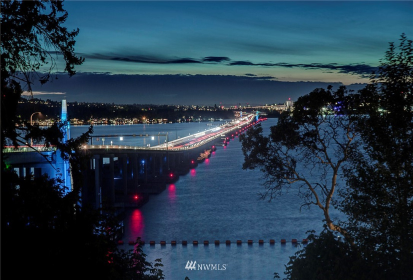 3217 Evergreen Point Road #B, Medina, Washington 98039, 3 Bedrooms Bedrooms, ,2 BathroomsBathrooms,Residential,For Sale,Evergreen Point Road #B,NWM1884233