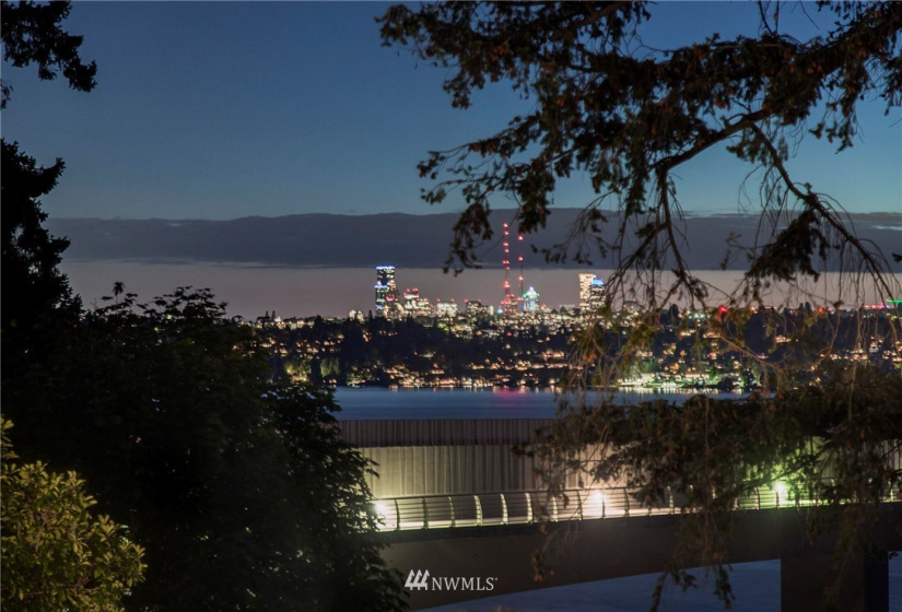 3217 Evergreen Point Road #B, Medina, Washington 98039, 3 Bedrooms Bedrooms, ,2 BathroomsBathrooms,Residential,For Sale,Evergreen Point Road #B,NWM1884233