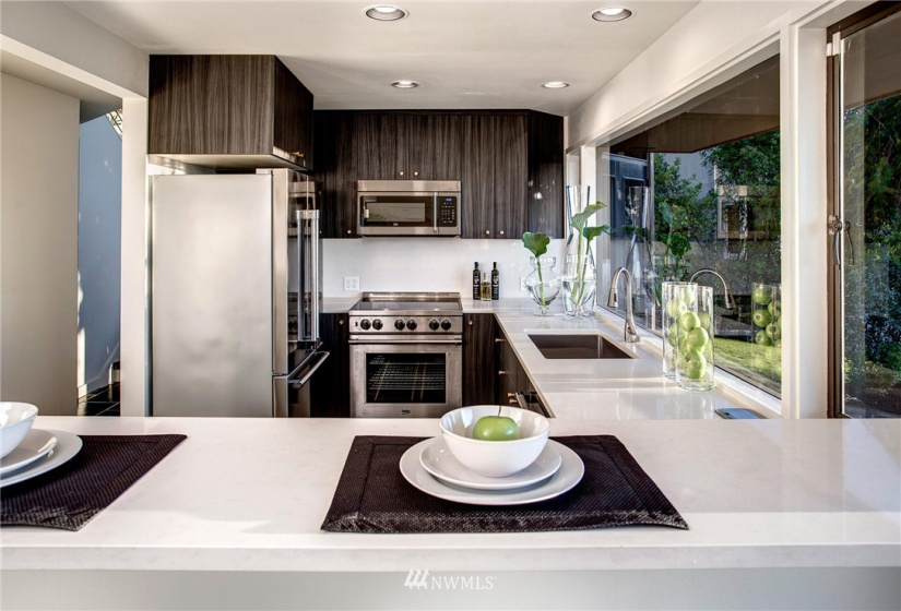 3217 Evergreen Point Road #B, Medina, Washington 98039, 3 Bedrooms Bedrooms, ,2 BathroomsBathrooms,Residential,For Sale,Evergreen Point Road #B,NWM1884233