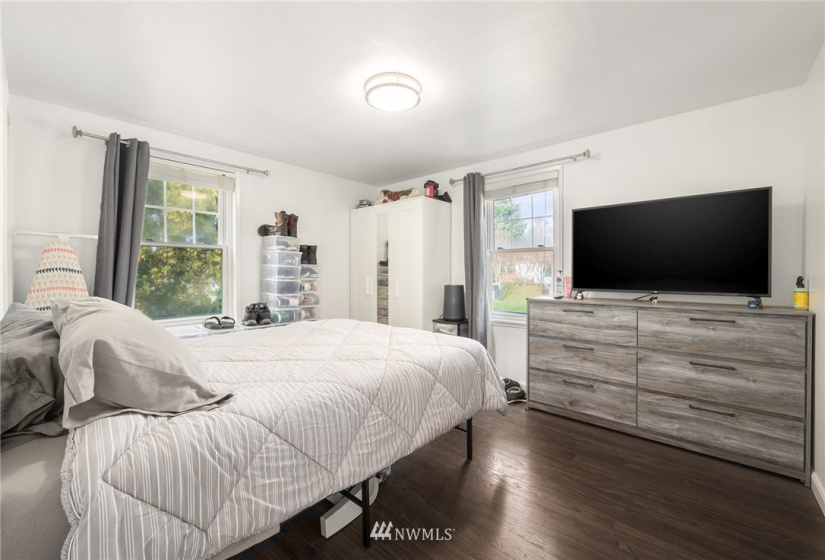 645 136th, Burien, Washington 98166, 3 Bedrooms Bedrooms, ,1 BathroomBathrooms,Residential,For Sale,136th,NWM1882776