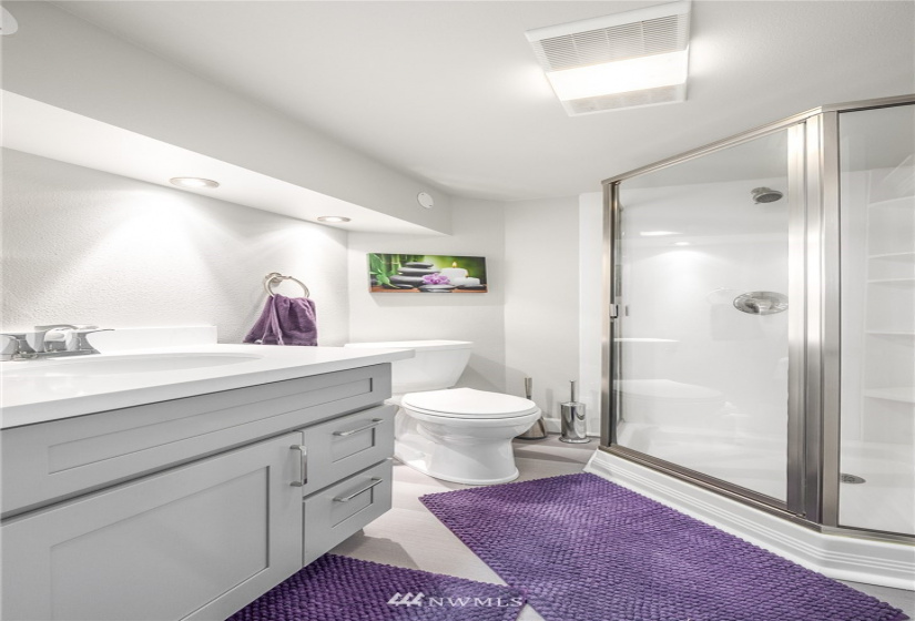 645 136th, Burien, Washington 98166, 3 Bedrooms Bedrooms, ,1 BathroomBathrooms,Residential,For Sale,136th,NWM1882776