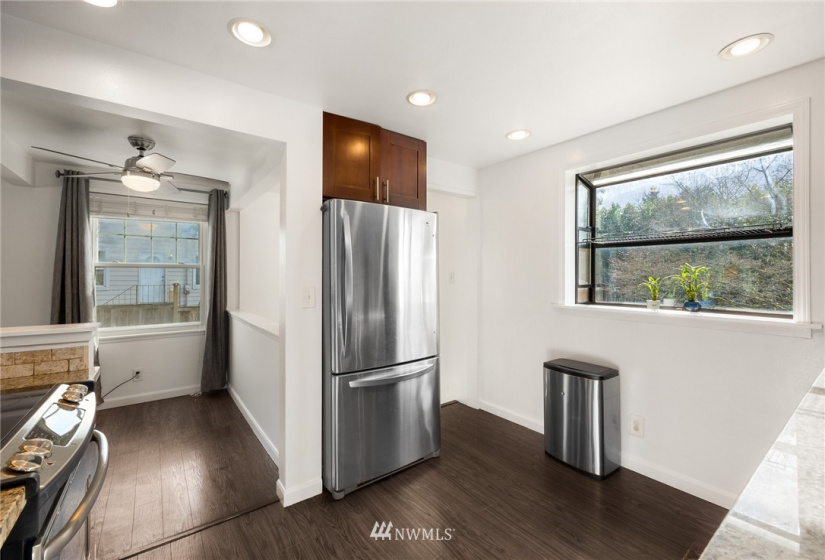 645 136th, Burien, Washington 98166, 3 Bedrooms Bedrooms, ,1 BathroomBathrooms,Residential,For Sale,136th,NWM1882776