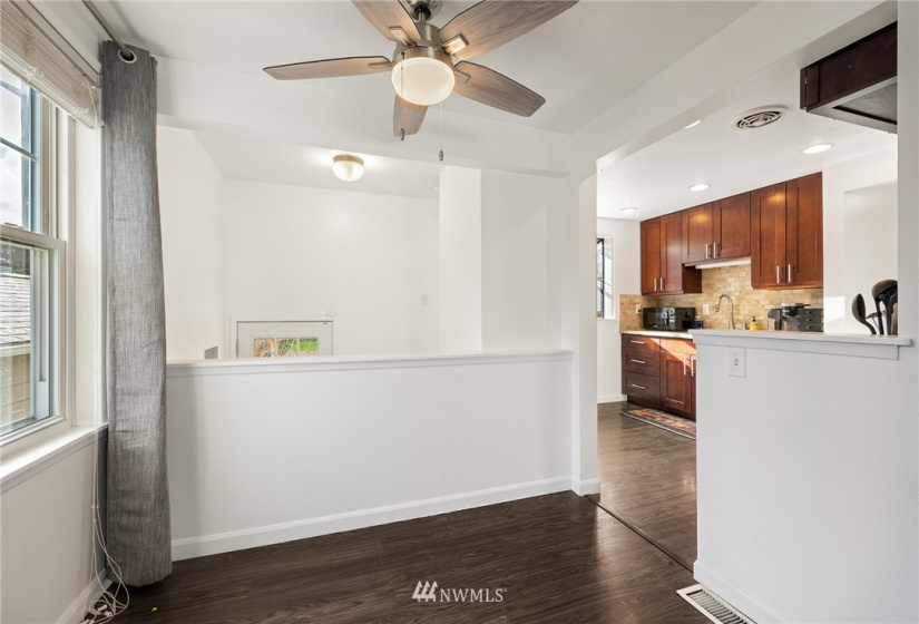 645 136th, Burien, Washington 98166, 3 Bedrooms Bedrooms, ,1 BathroomBathrooms,Residential,For Sale,136th,NWM1882776