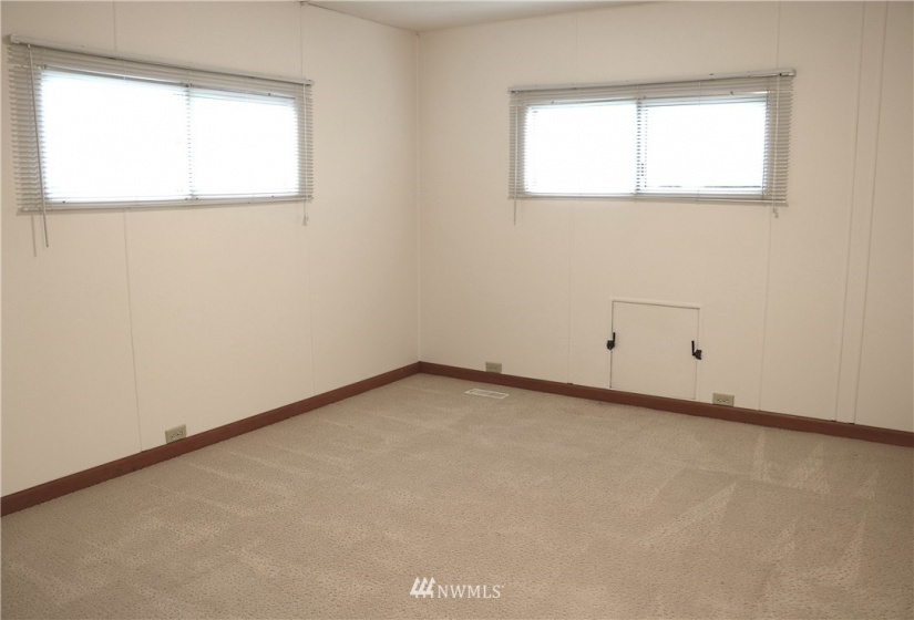 5509 69th, Puyallup, Washington 98371, 2 Bedrooms Bedrooms, ,1 BathroomBathrooms,Manufactured In Park,For Sale,69th,NWM1884659