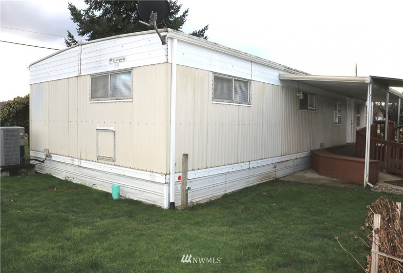 5509 69th, Puyallup, Washington 98371, 2 Bedrooms Bedrooms, ,1 BathroomBathrooms,Manufactured In Park,For Sale,69th,NWM1884659