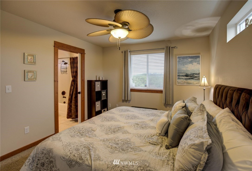 1233 Galaxy, Ocean Shores, Washington 98569, 2 Bedrooms Bedrooms, ,1 BathroomBathrooms,Residential,For Sale,Division 18,Galaxy,NWM1878981