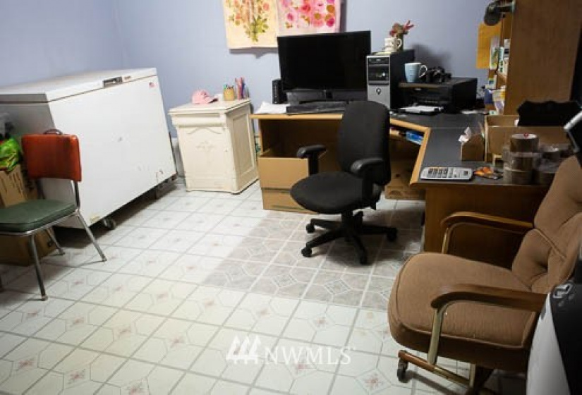 903 5th, Dayton, Washington 99328, 3 Bedrooms Bedrooms, ,2 BathroomsBathrooms,Residential,For Sale,5th,NWM1883412