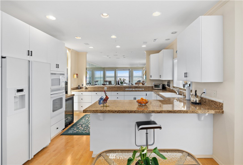 1550 Alki, Seattle, Washington 98116, 3 Bedrooms Bedrooms, ,1 BathroomBathrooms,Residential,For Sale,Waterside at Alki Beach Condominium,Alki,NWM1874704