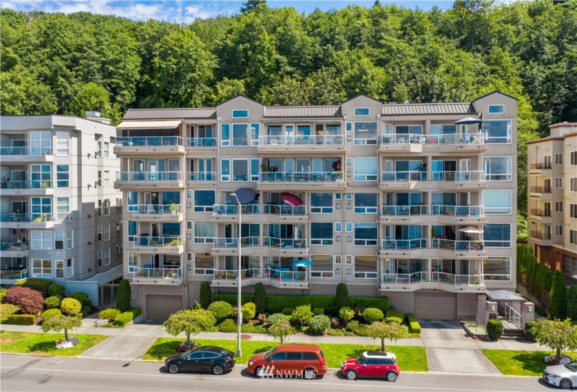 1550 Alki, Seattle, Washington 98116, 3 Bedrooms Bedrooms, ,1 BathroomBathrooms,Residential,For Sale,Waterside at Alki Beach Condominium,Alki,NWM1874704
