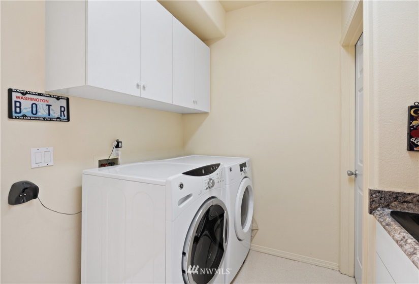 1550 Alki, Seattle, Washington 98116, 3 Bedrooms Bedrooms, ,1 BathroomBathrooms,Residential,For Sale,Waterside at Alki Beach Condominium,Alki,NWM1874704