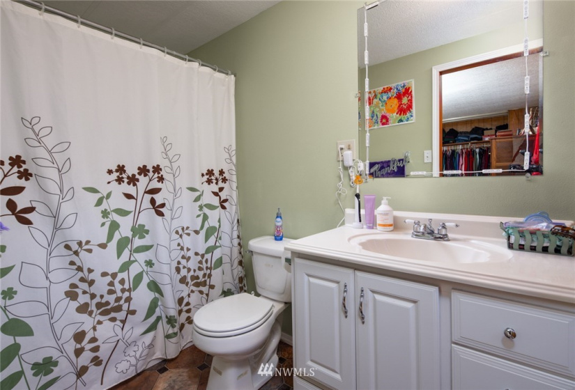 8004 Russell, Concrete, Washington 98237, 3 Bedrooms Bedrooms, ,2 BathroomsBathrooms,Residential,For Sale,Russell,NWM1884501