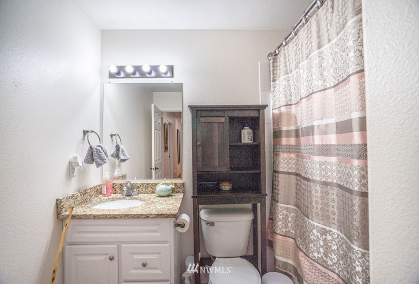 1330 Yost, Moses Lake, Washington 98837, 3 Bedrooms Bedrooms, ,2 BathroomsBathrooms,Residential,For Sale,Lakeland,Yost,NWM1883465