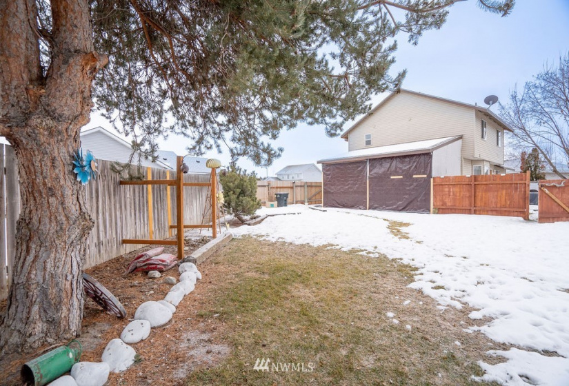 1330 Yost, Moses Lake, Washington 98837, 3 Bedrooms Bedrooms, ,2 BathroomsBathrooms,Residential,For Sale,Lakeland,Yost,NWM1883465