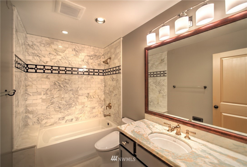 7800 27th, Mercer Island, Washington 98040, 3 Bedrooms Bedrooms, ,2 BathroomsBathrooms,Residential,For Sale,7800 Plaza,27th,NWM1884582