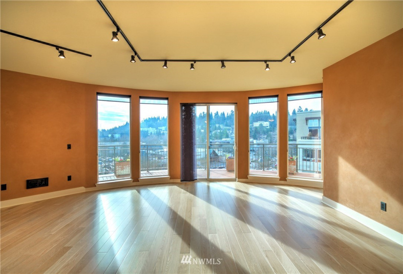 7800 27th, Mercer Island, Washington 98040, 3 Bedrooms Bedrooms, ,2 BathroomsBathrooms,Residential,For Sale,7800 Plaza,27th,NWM1884582