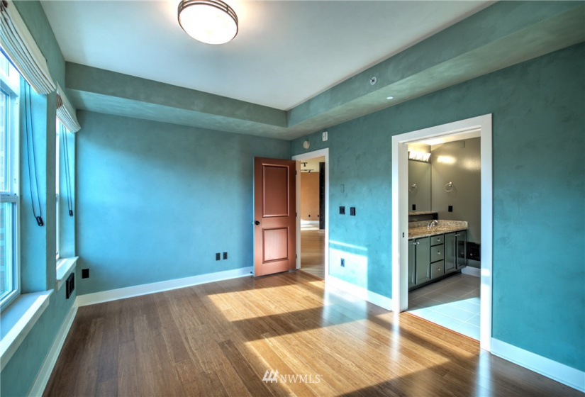 7800 27th, Mercer Island, Washington 98040, 3 Bedrooms Bedrooms, ,2 BathroomsBathrooms,Residential,For Sale,7800 Plaza,27th,NWM1884582