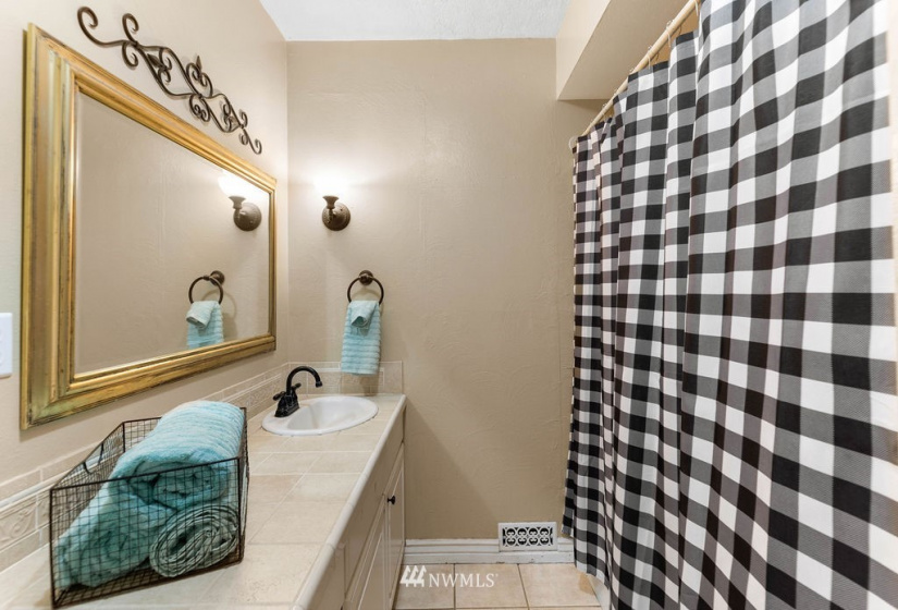 2618 Fir, Longview, Washington 98632, 4 Bedrooms Bedrooms, ,2 BathroomsBathrooms,Residential,For Sale,Fir,NWM1884716