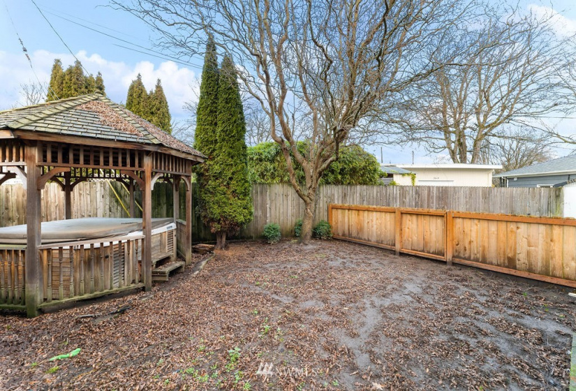 2618 Fir, Longview, Washington 98632, 4 Bedrooms Bedrooms, ,2 BathroomsBathrooms,Residential,For Sale,Fir,NWM1884716